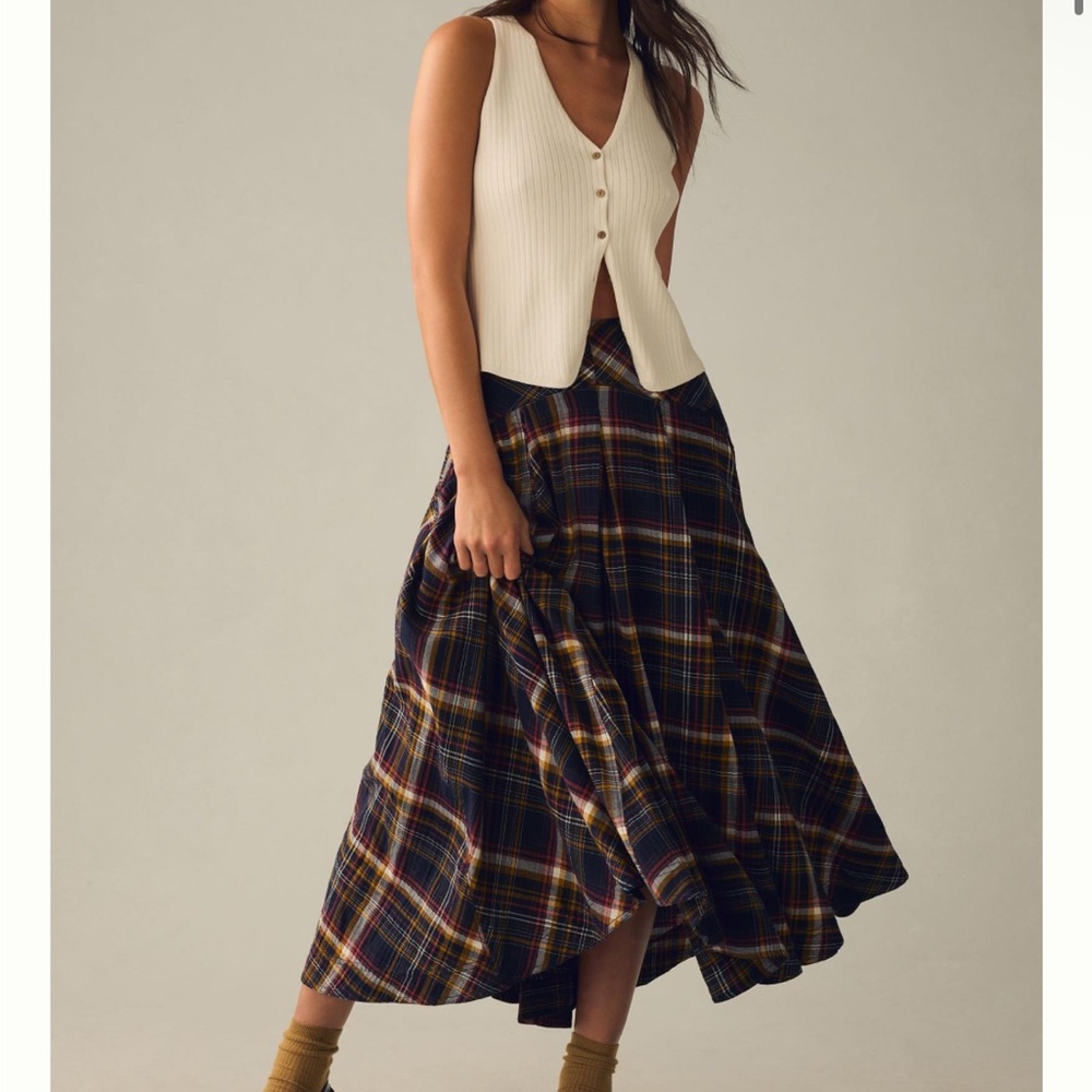 Pilcro Structured Godet Skirt